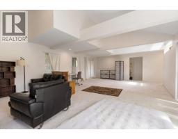 1620 Fell Avenue, Burnaby, BC V5B3Z5 Photo 12