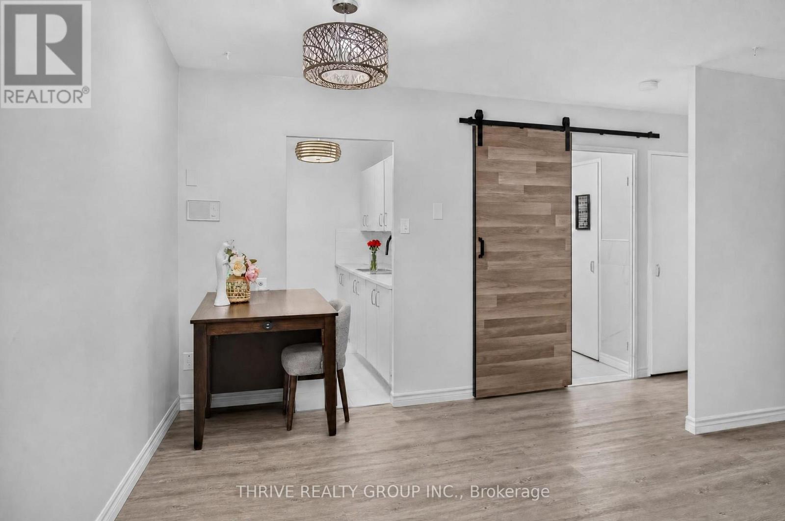 #109 583 MORNINGTON AVENUE - 4