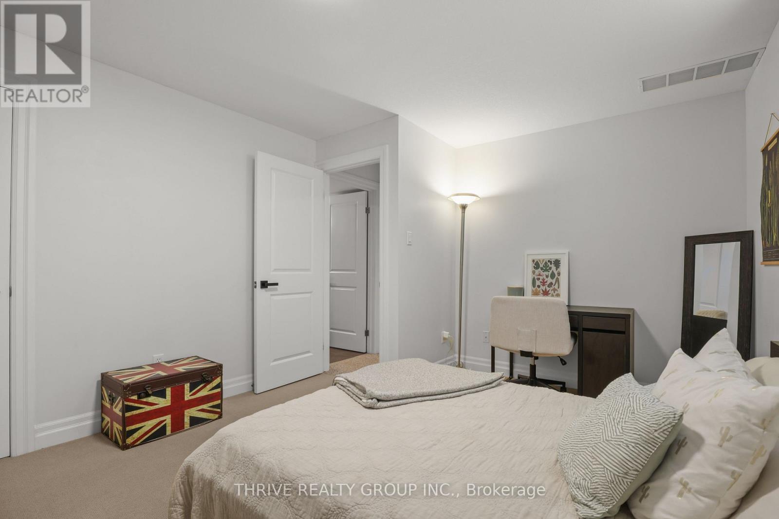 #3 1571 CORONATION DRIVE - Image 34