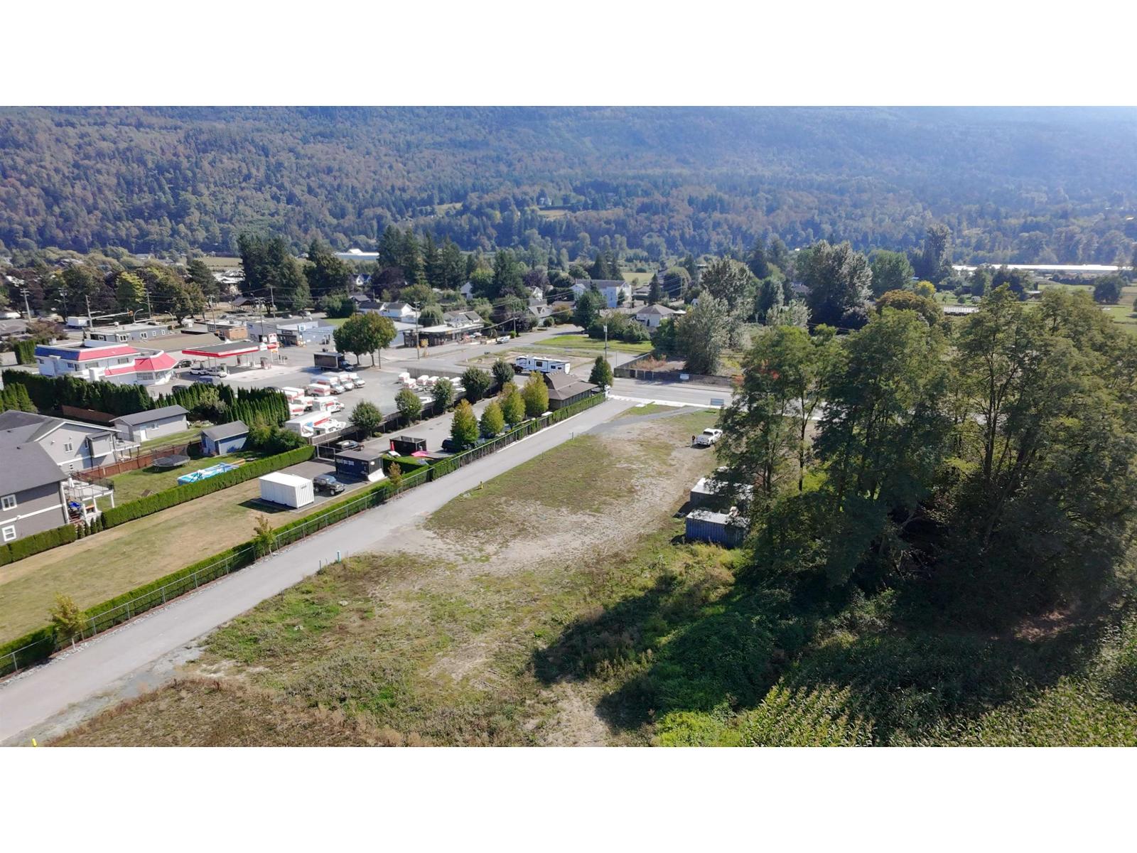 42165 YARROW CENTRAL ROAD, Yarrow, Chilliwack