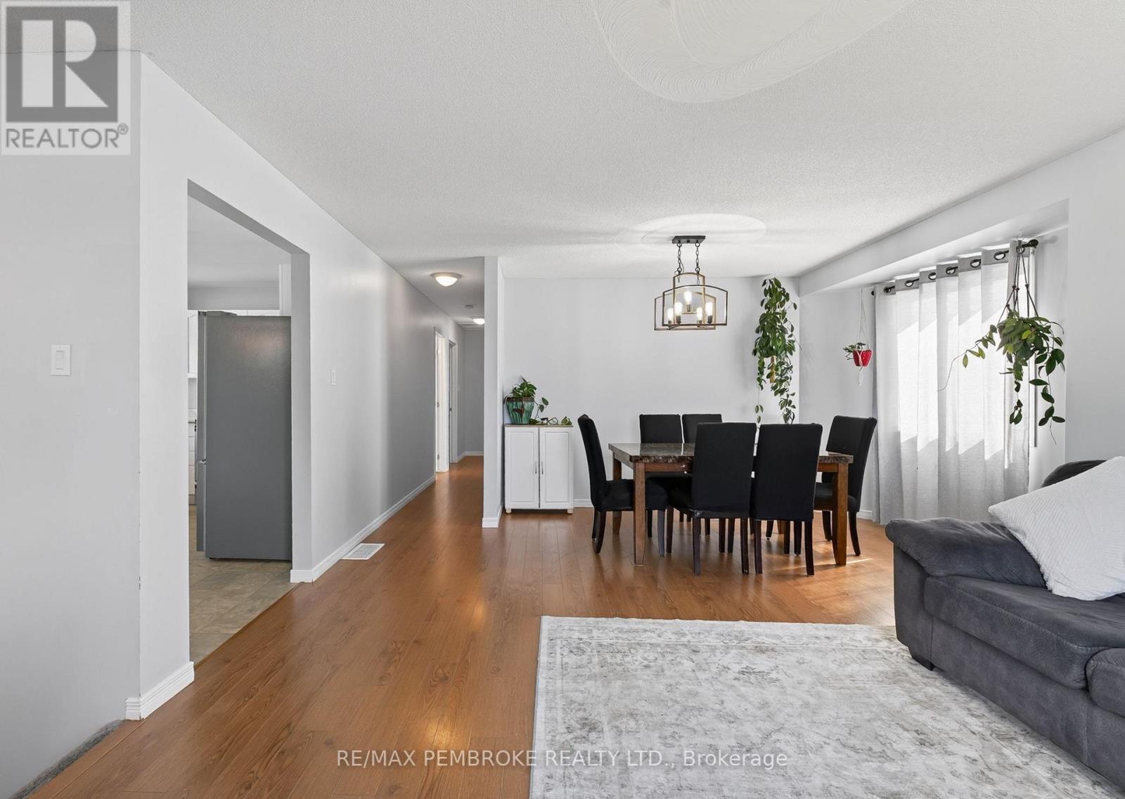 4 WINFIELD STREET - 12