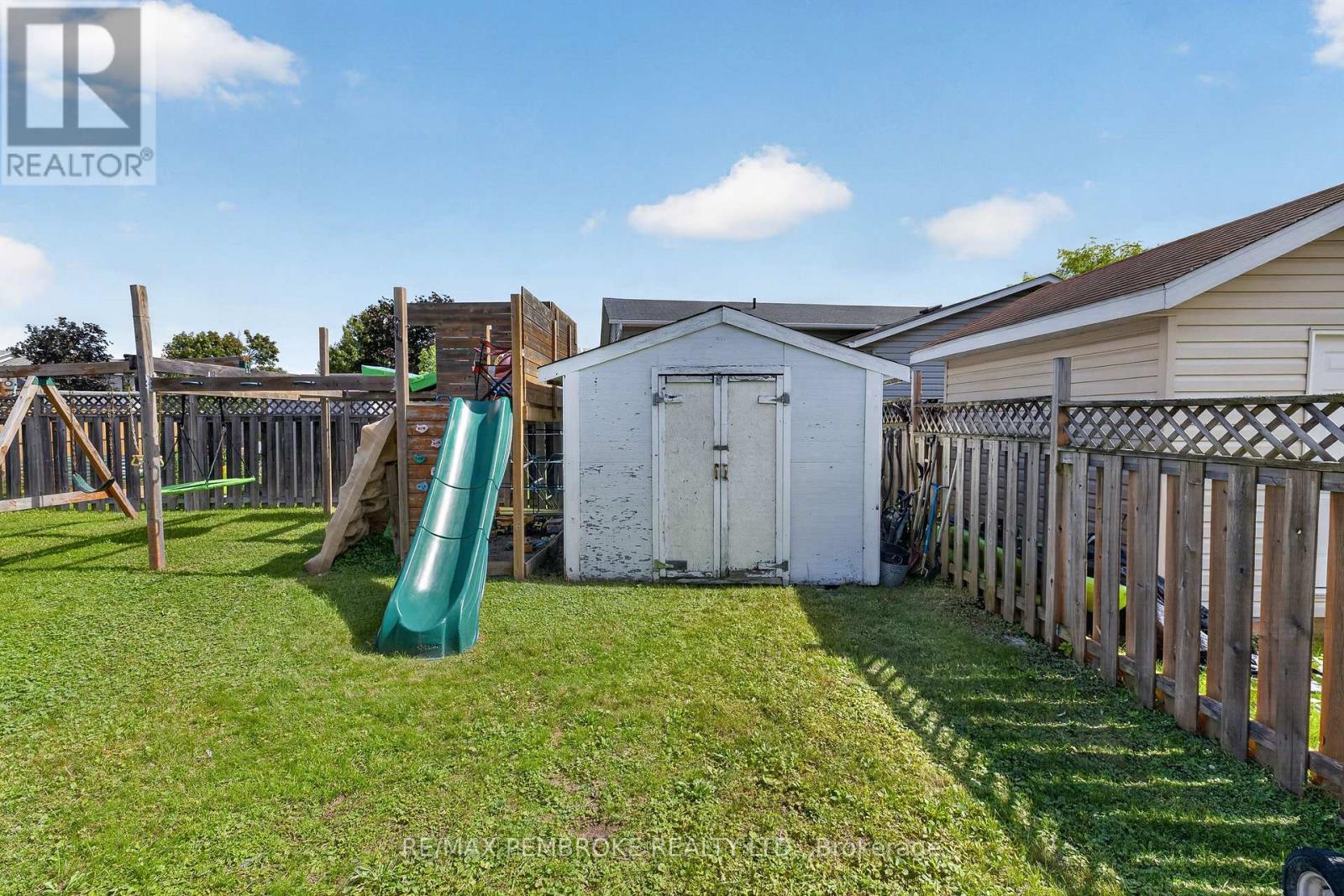4 Bed, 2 Bath House for Sale in Petawawa – 4 WINFIELD STREET, Petawawa – MLS# X13772766 - Image 48
