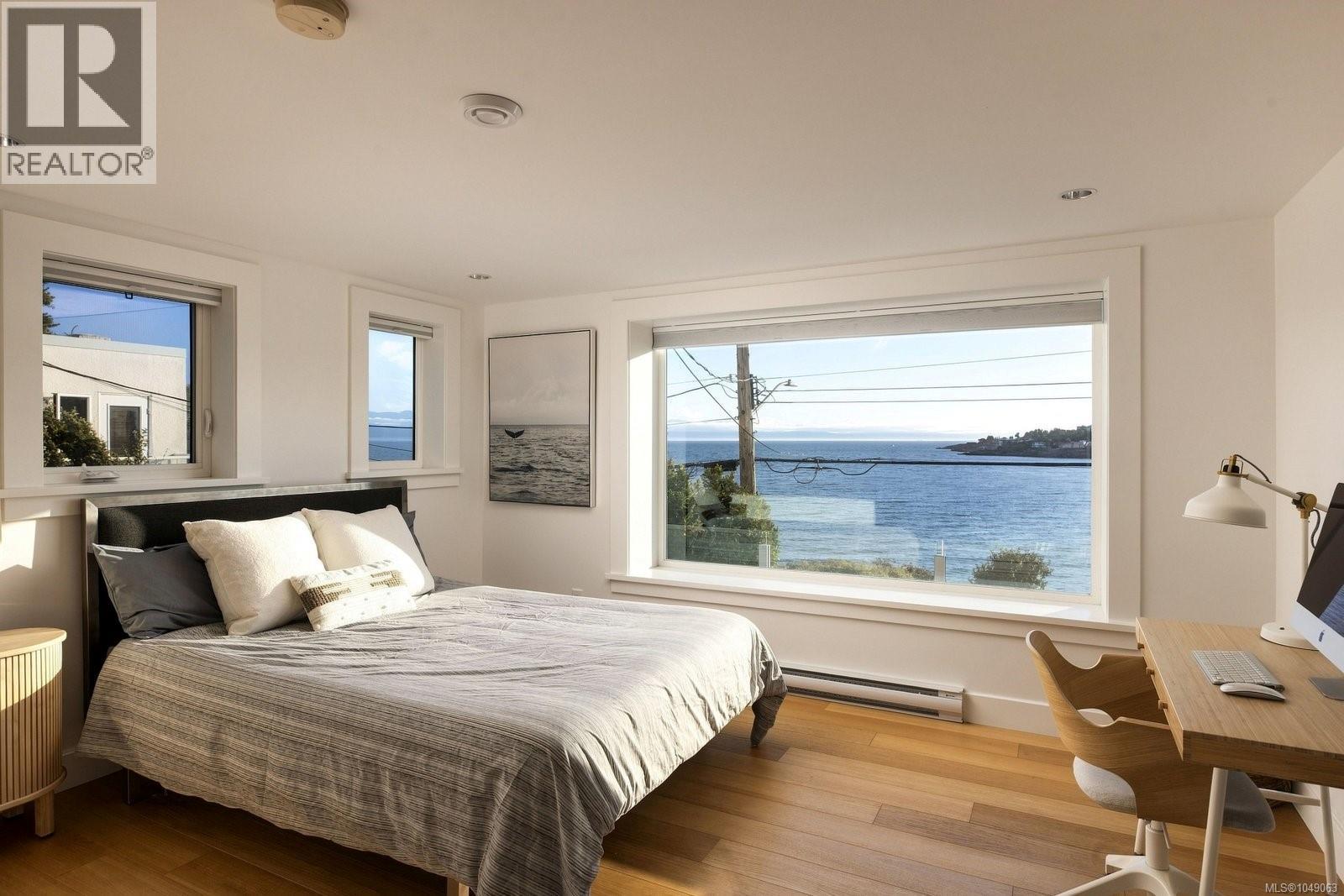 532 Beach Dr - 48