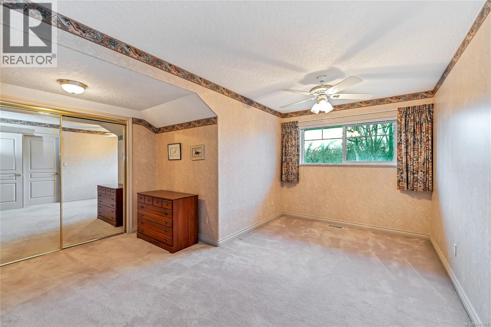 568 Island Rd - 36