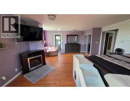 Kitchen - 9000 Lyman Drive, Dawson Creek, BC V1G3M9 Photo 12
