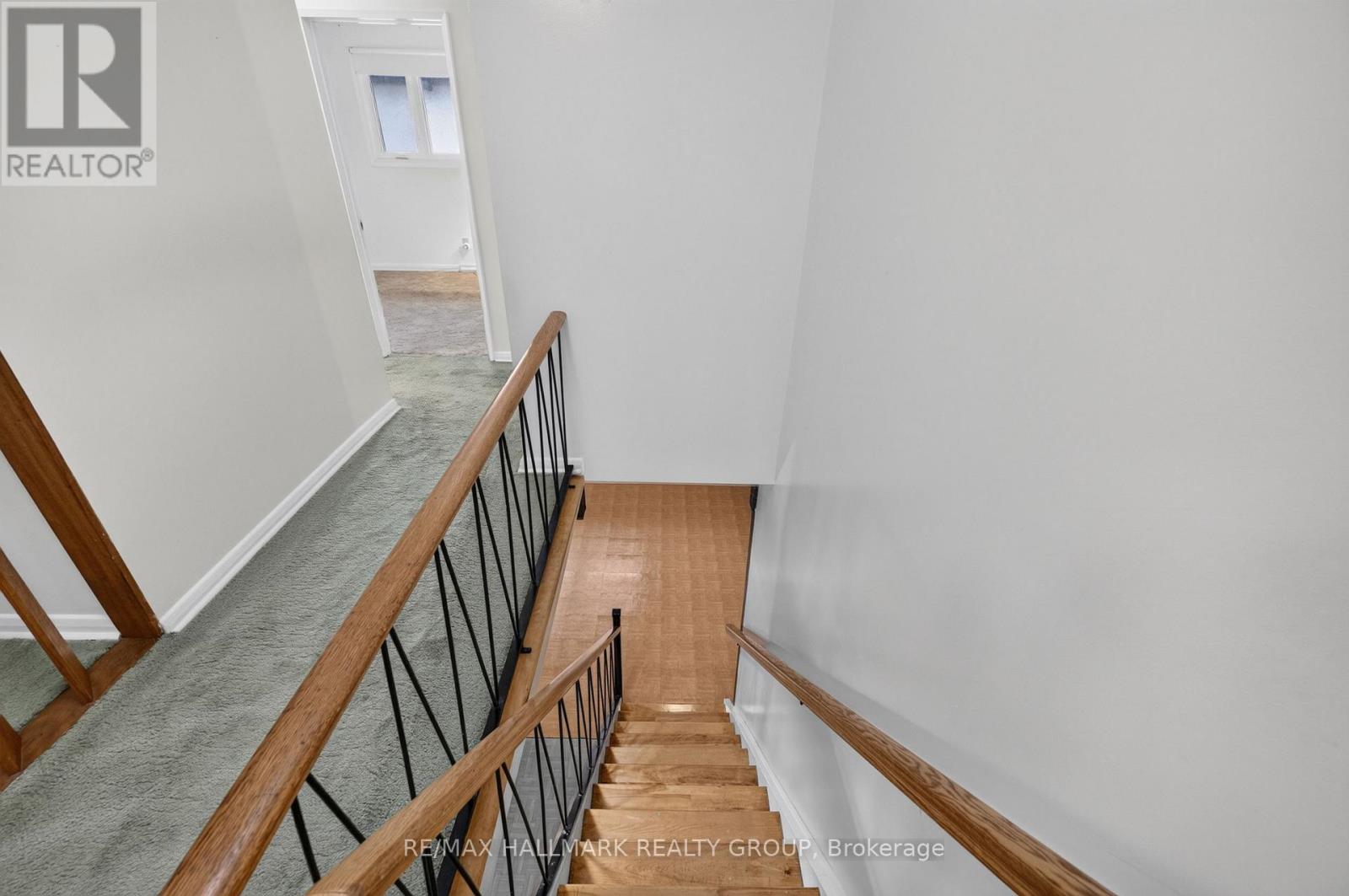4 Bed, 3 Bath House for Sale in Ottawa – 936 PARKHURST BOULEVARD, Ottawa – MLS# X13772836 - Image 35