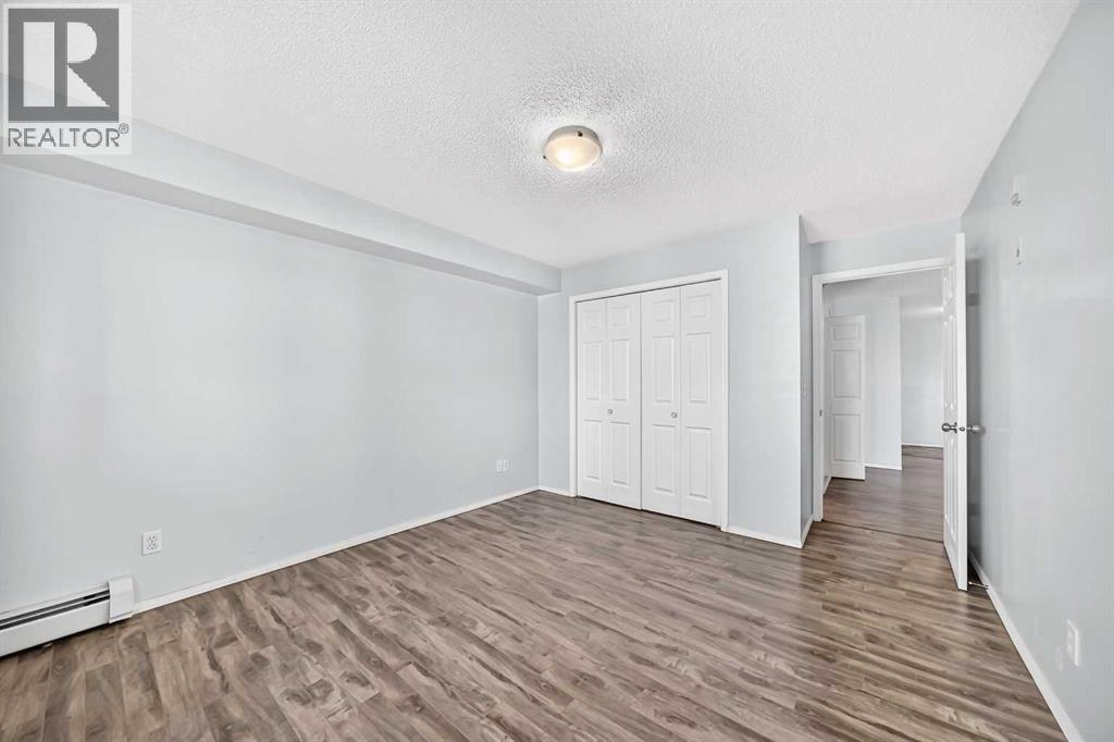 #1411 4975 130 Avenue SE - 32