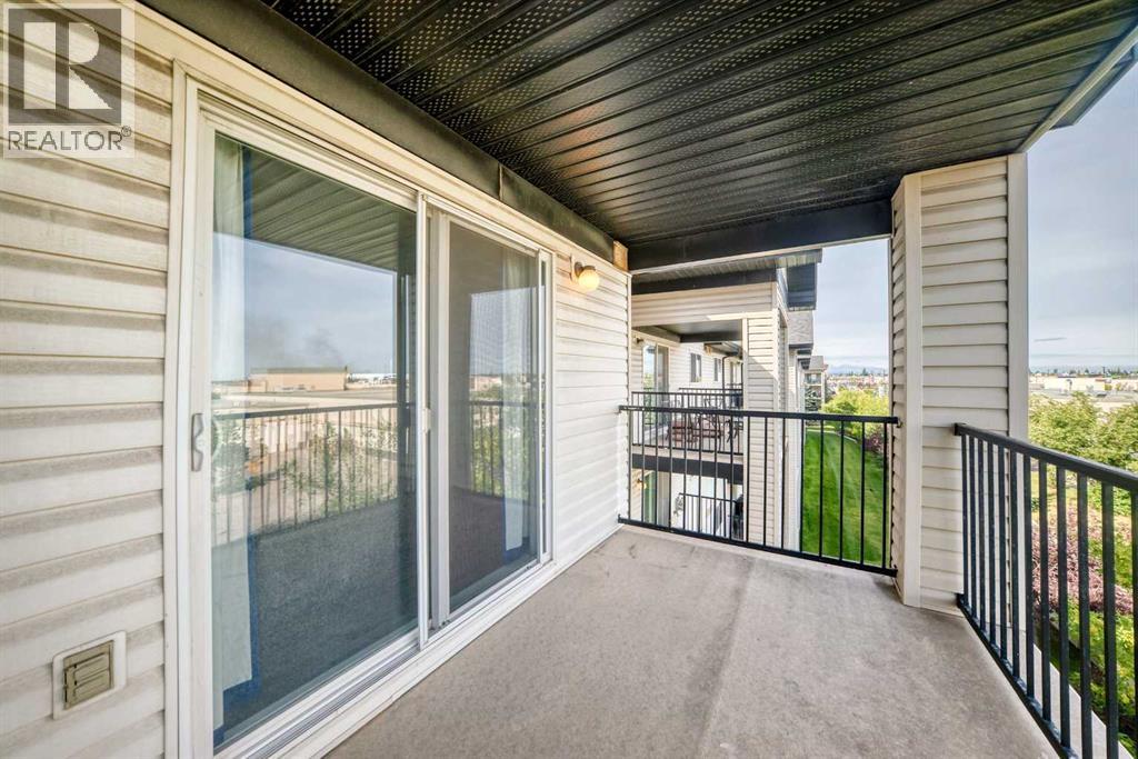 #1411 4975 130 Avenue SE - 25