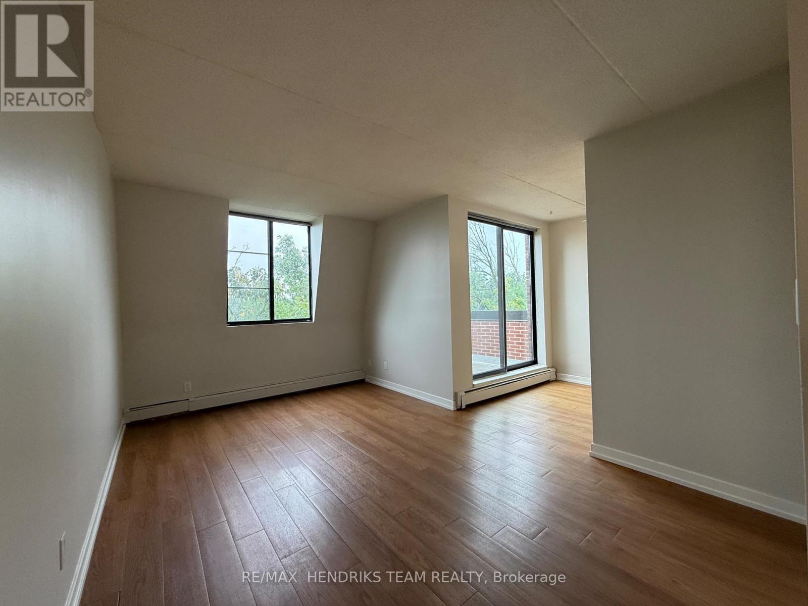 B401 - 80 ROCKWOOD AVENUE, St. Catharines (Secord Woods) — photo 7