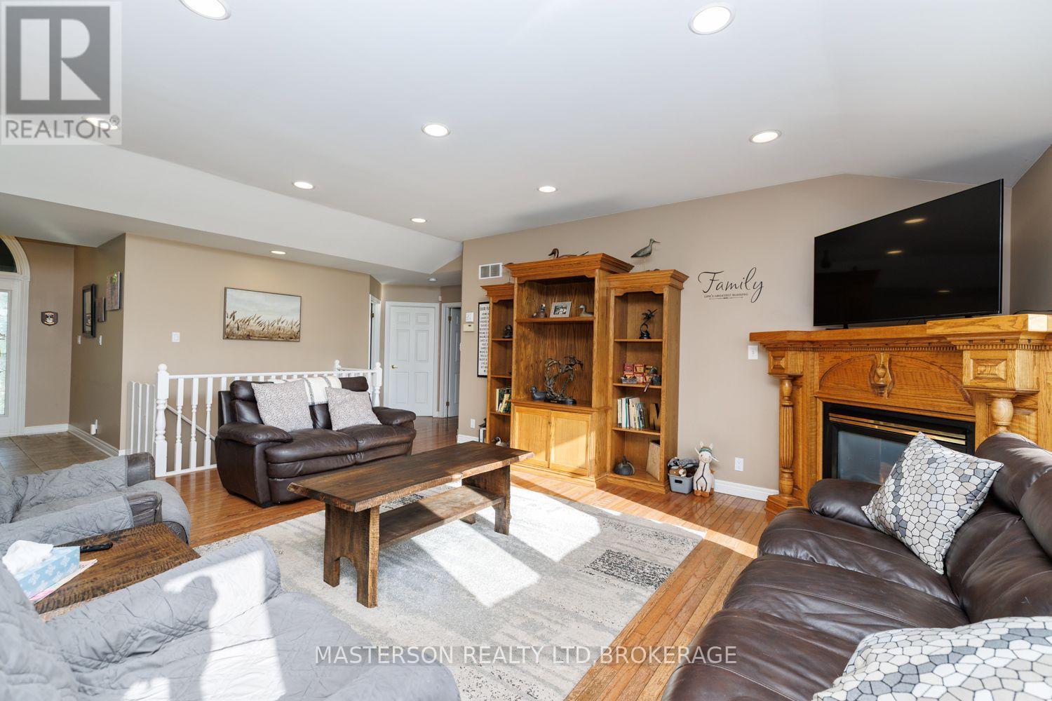 14064 KING ROAD - 10