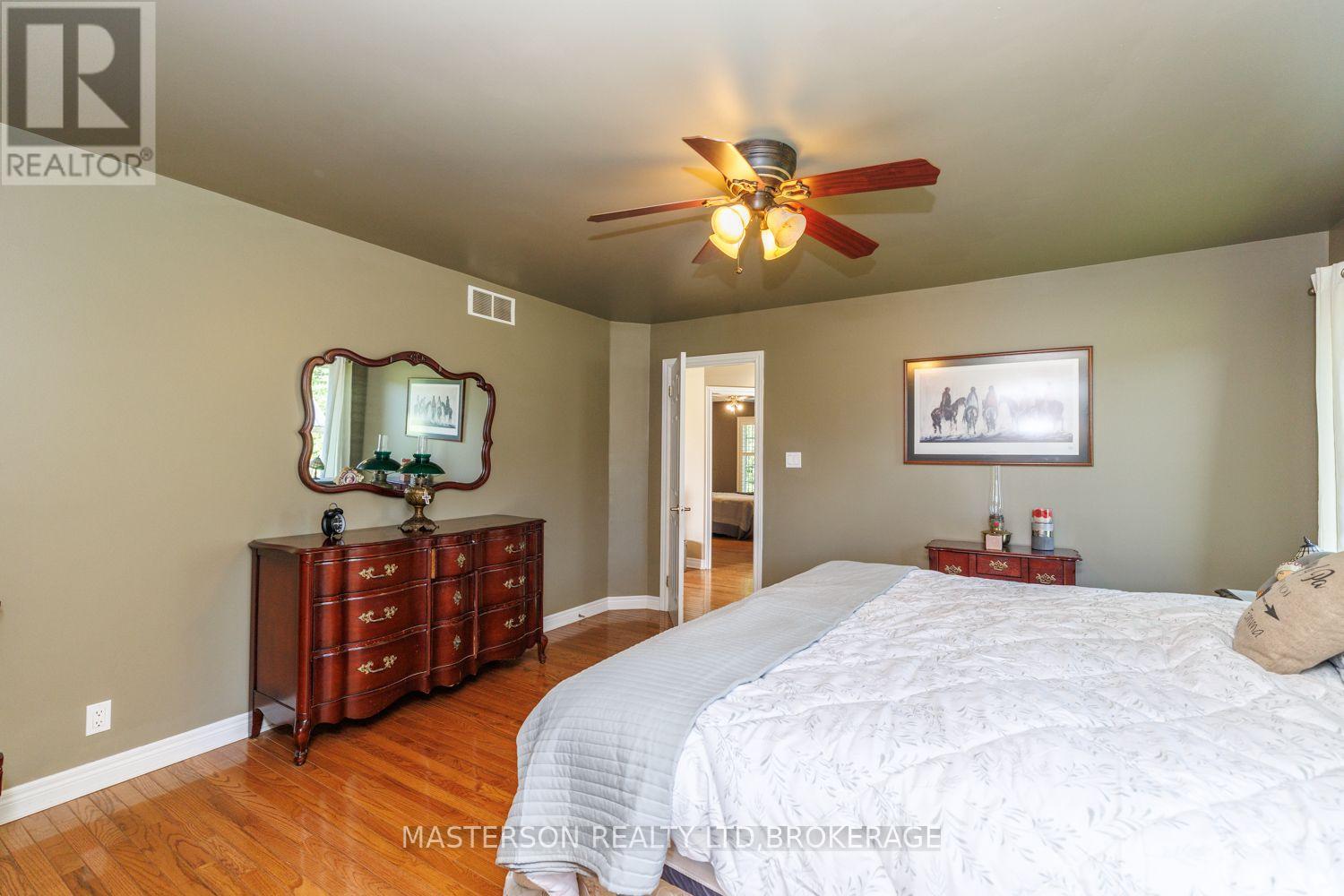 14064 KING ROAD - 18