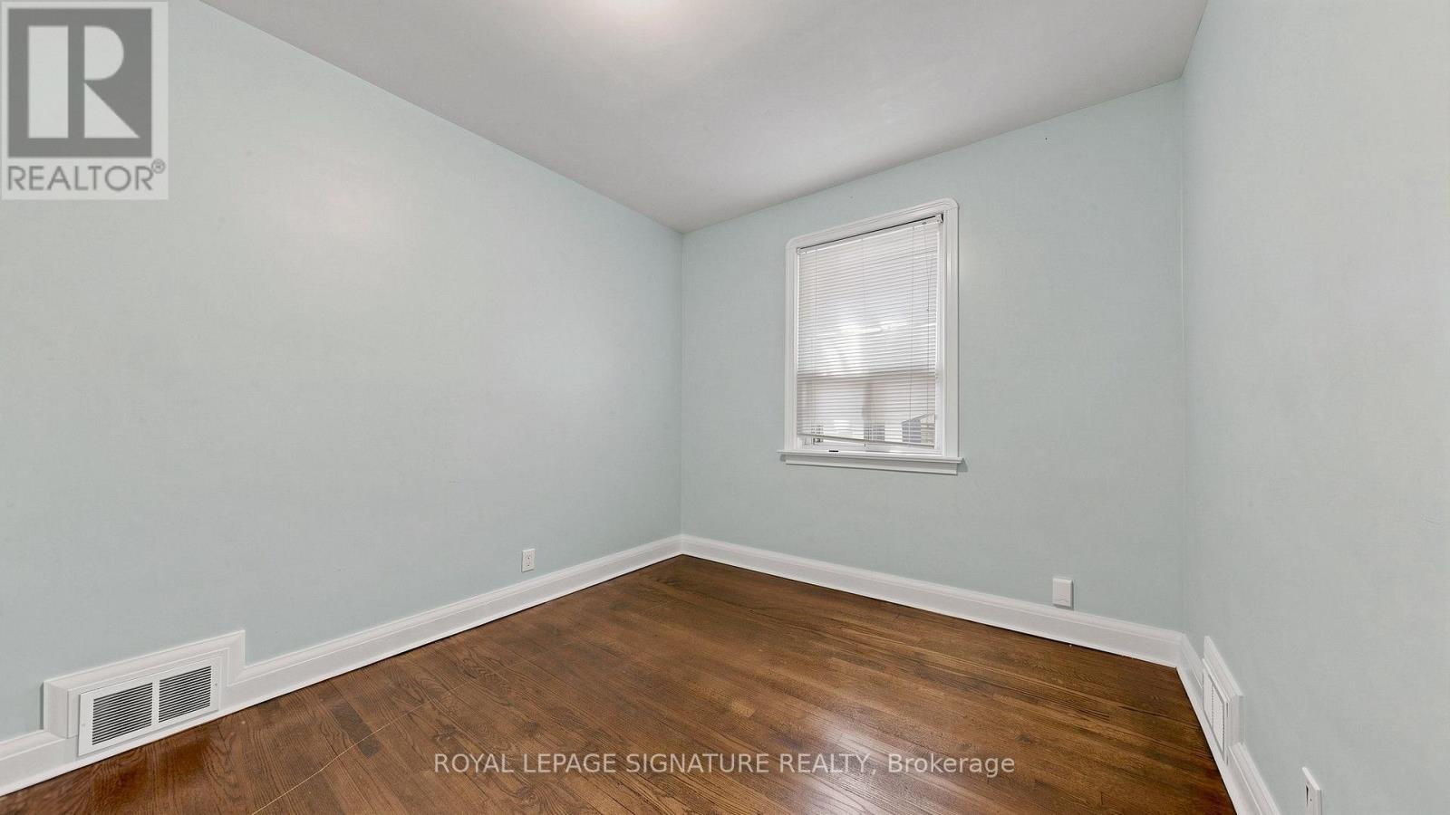 14 VALDANE DRIVE - 15