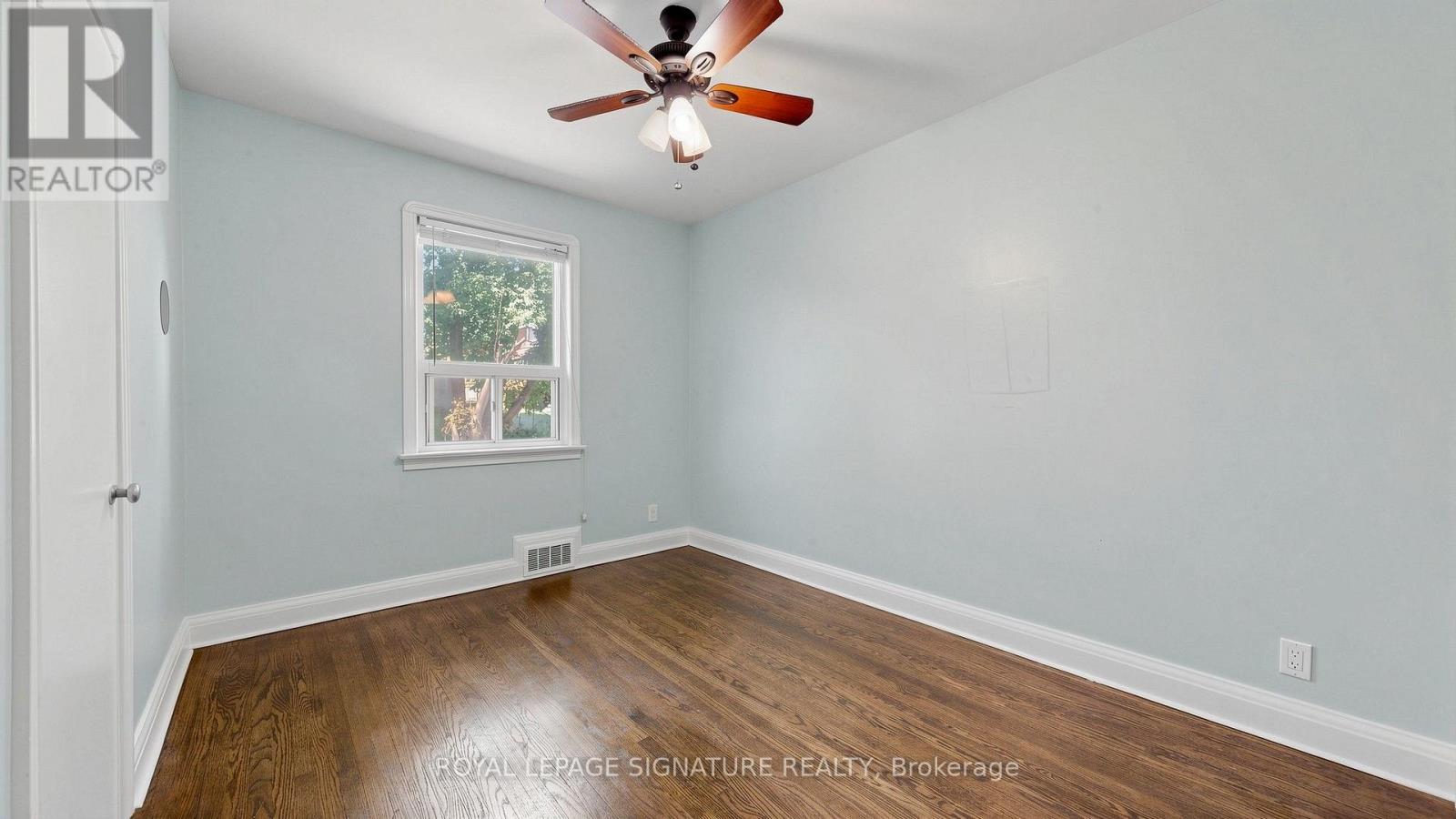 14 VALDANE DRIVE - 20
