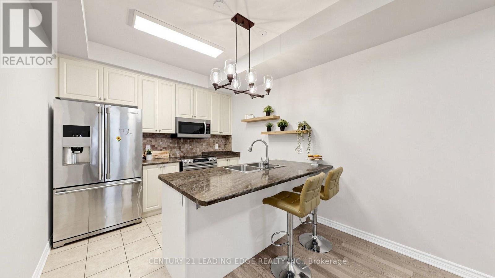 #13 25 HERON PARK PLACE - 12