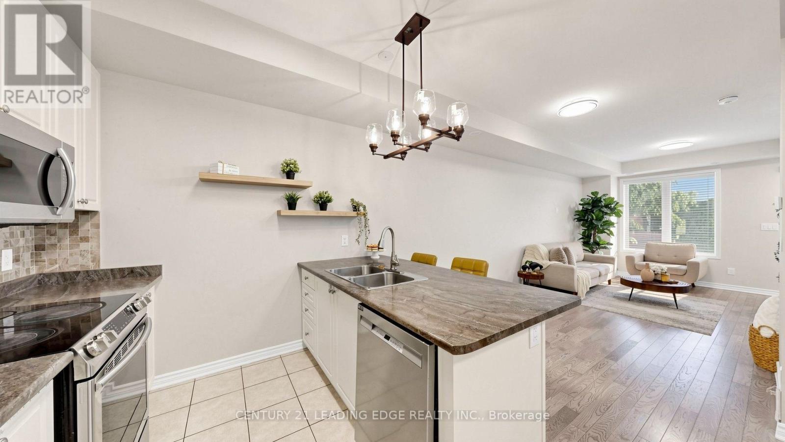#13 25 HERON PARK PLACE - 13
