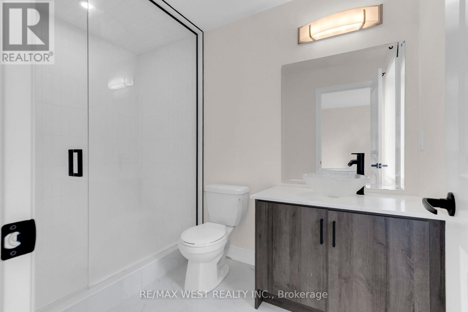 131 GUELPH STREET - 25