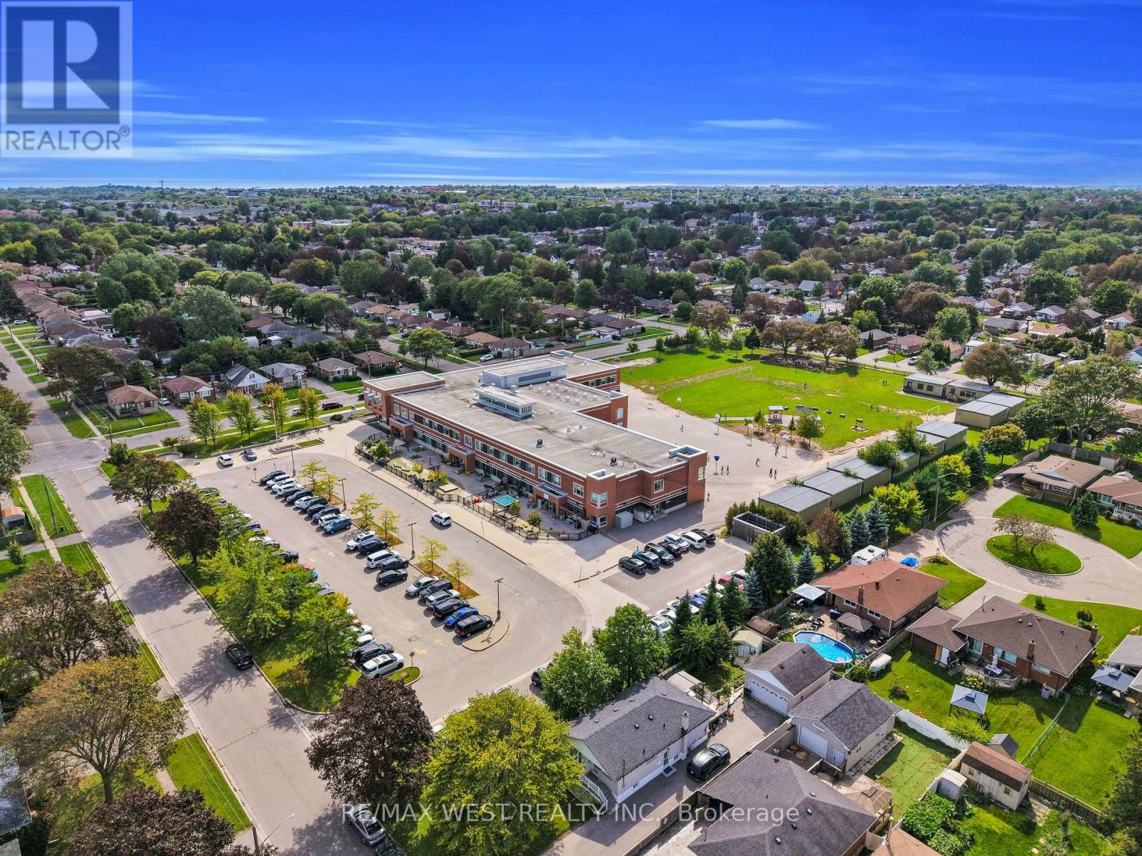 131 GUELPH STREET - 48
