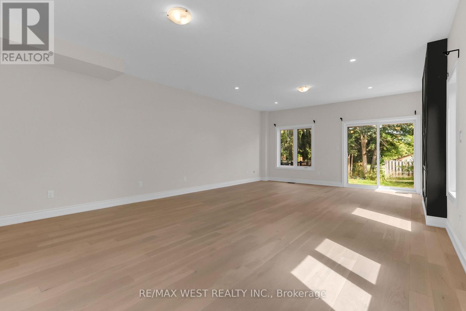 131 GUELPH STREET - 8