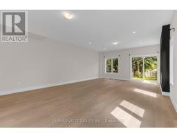 Living room - 131 Guelph Street, Oshawa, ON L1H6H8 Photo 8