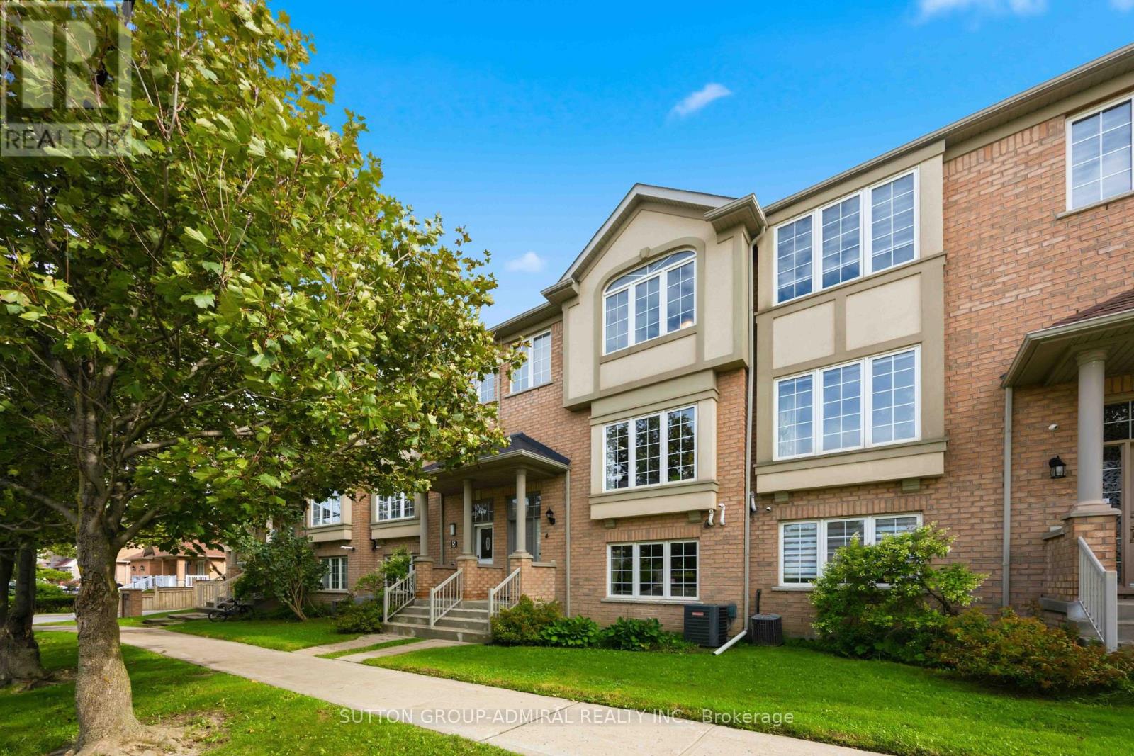 #4 71 PUCCINI DRIVE - 1