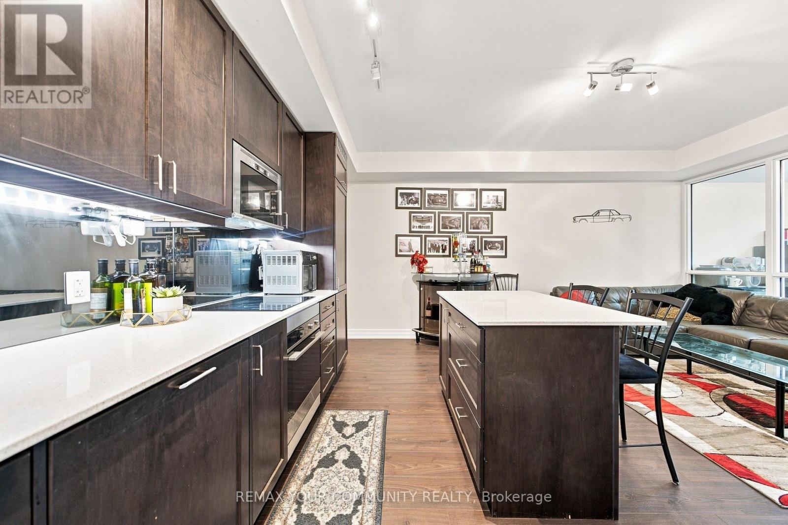 #406 9075 JANE STREET - 12