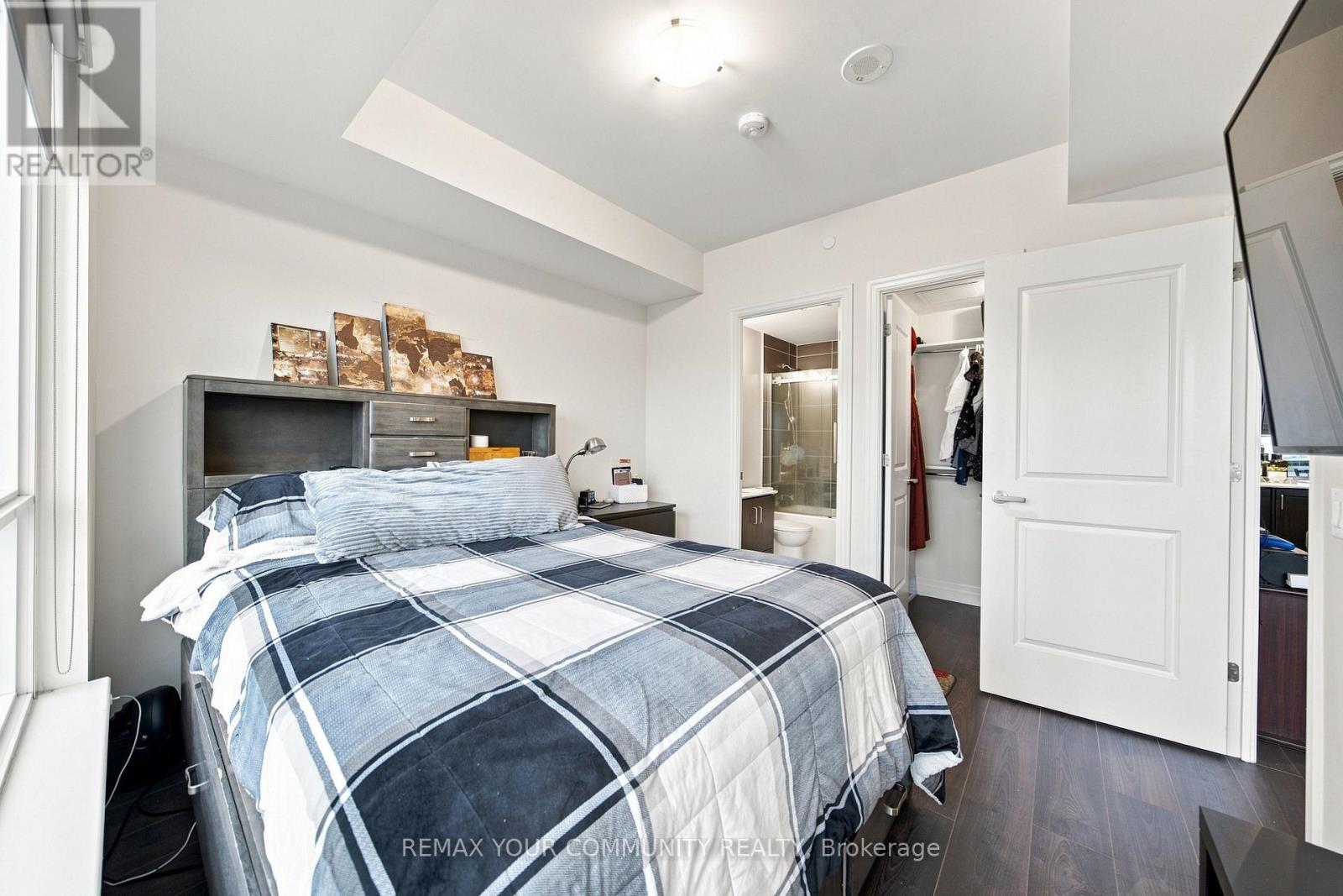 #406 9075 JANE STREET - 21