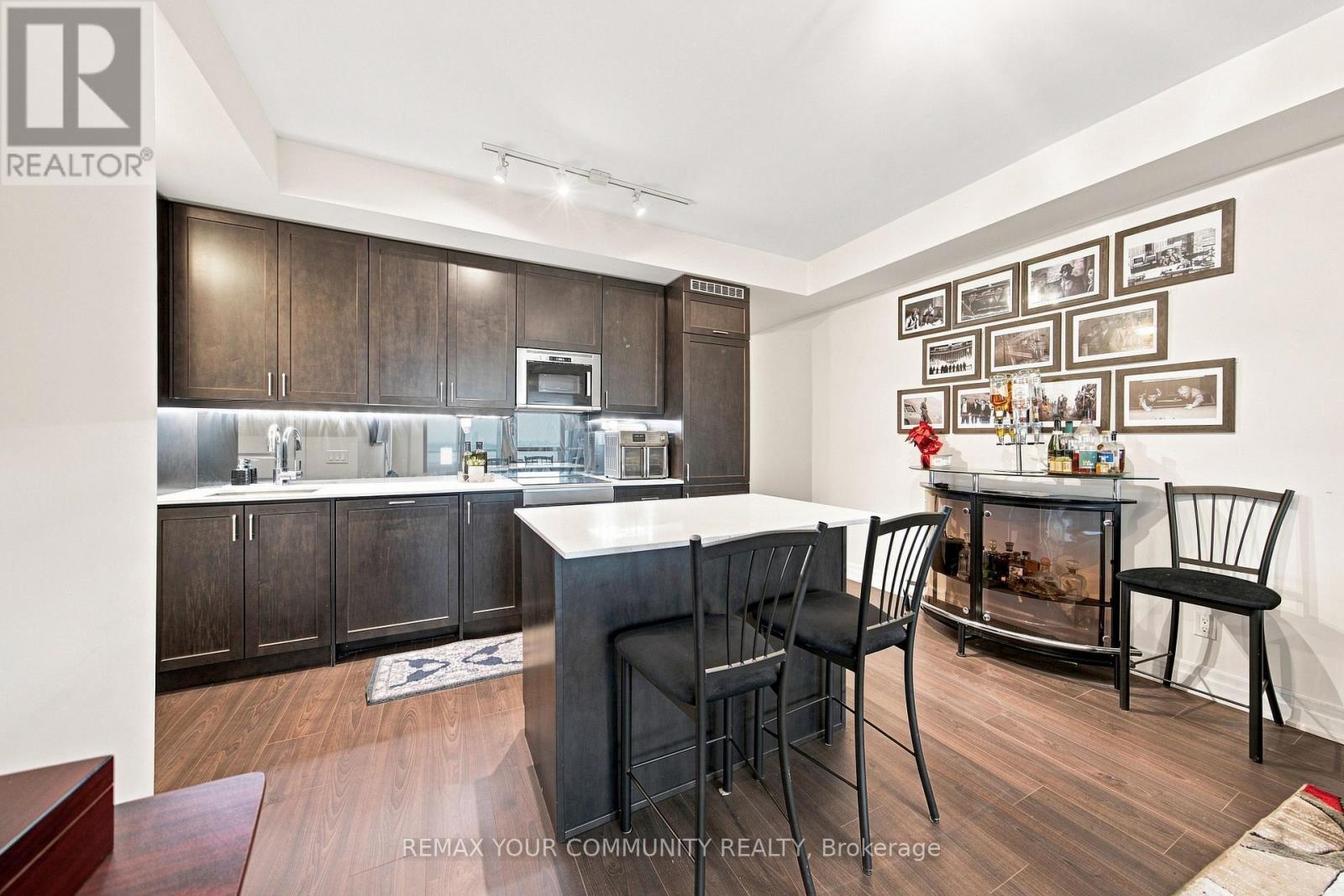 #406 9075 JANE STREET - 8