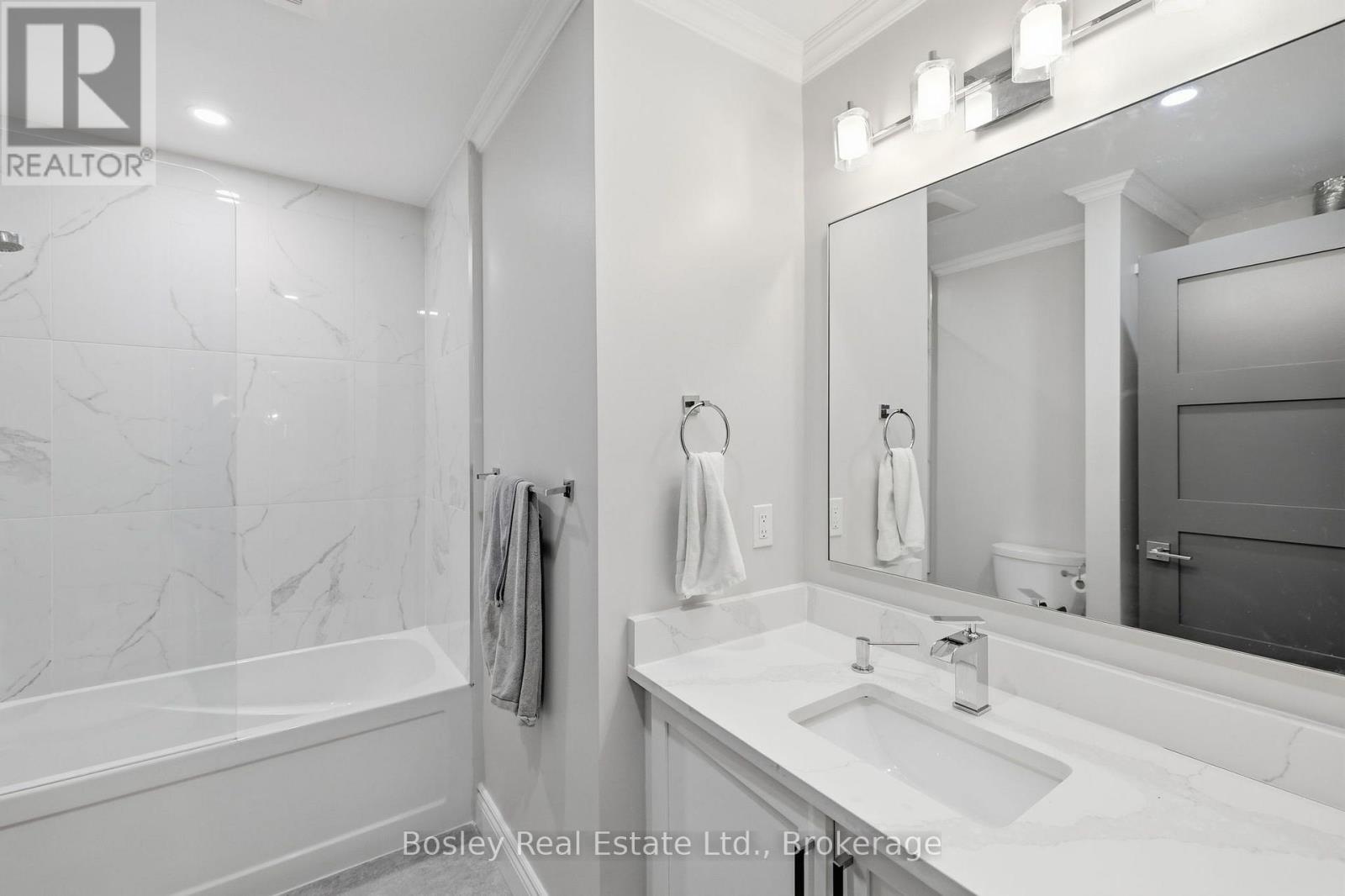 100 Fairway Crescent — photo 17