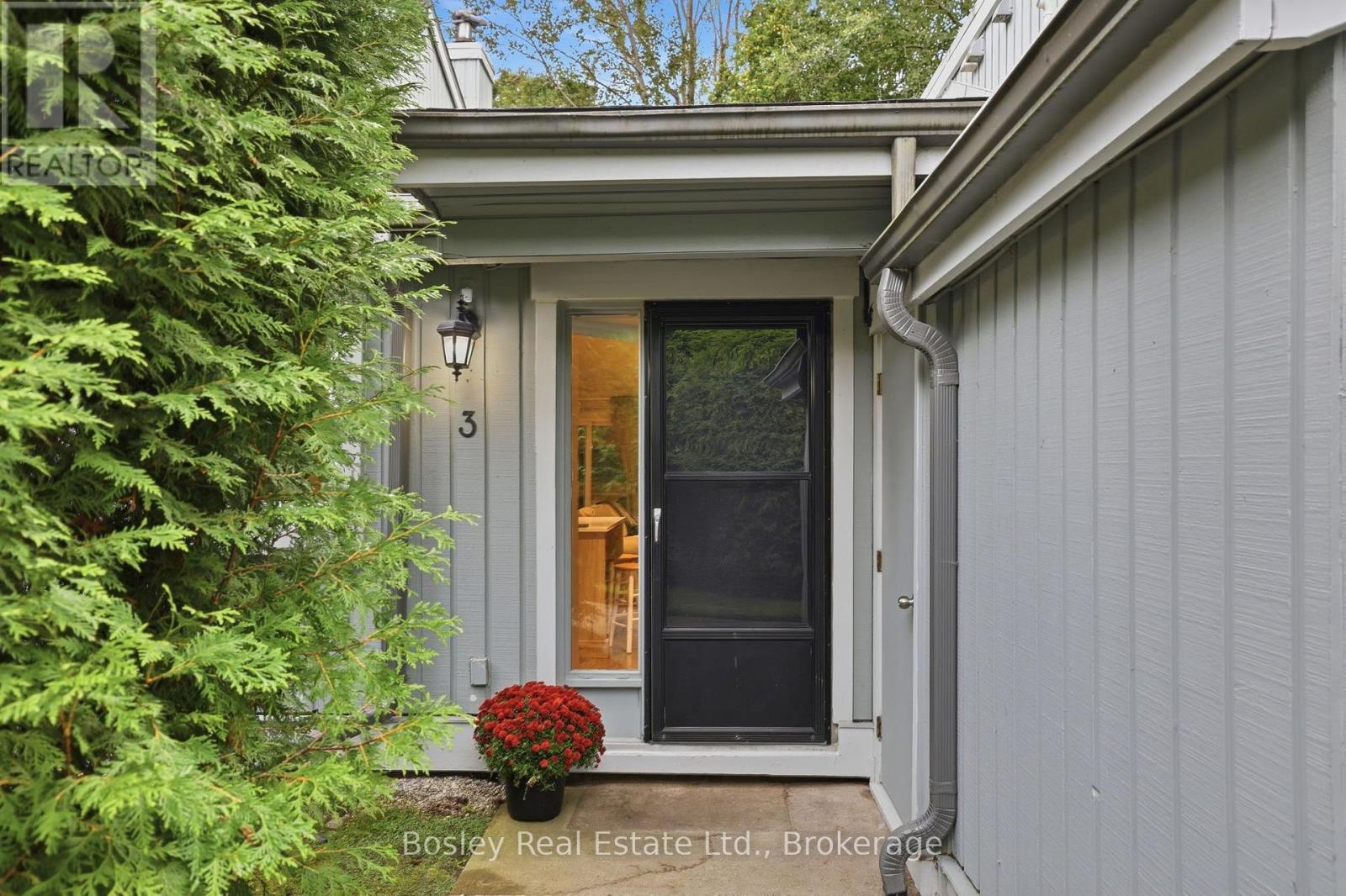 3 - 100 FAIRWAY CRESCENT, Collingwood — photo 3