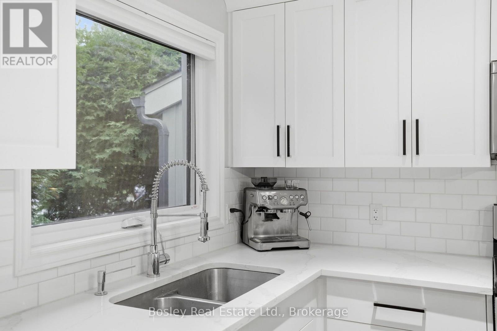 3 - 100 FAIRWAY CRESCENT, Collingwood — photo 9