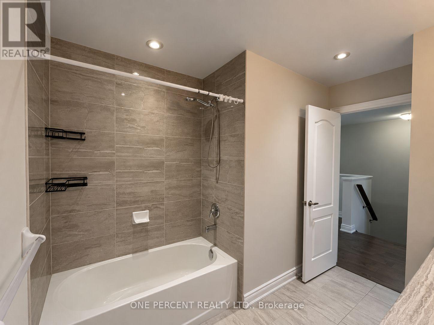 168 DIANA DRIVE - Image 44