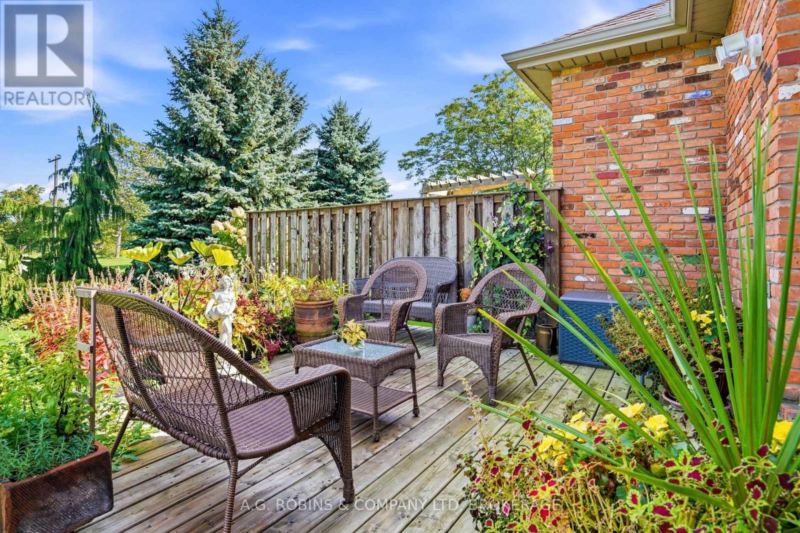 98 MAPLE STREET - Image 27