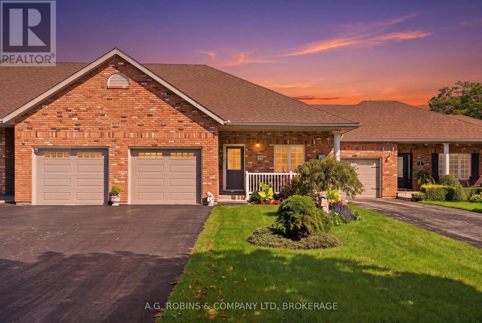 98 MAPLE STREET - Image 32
