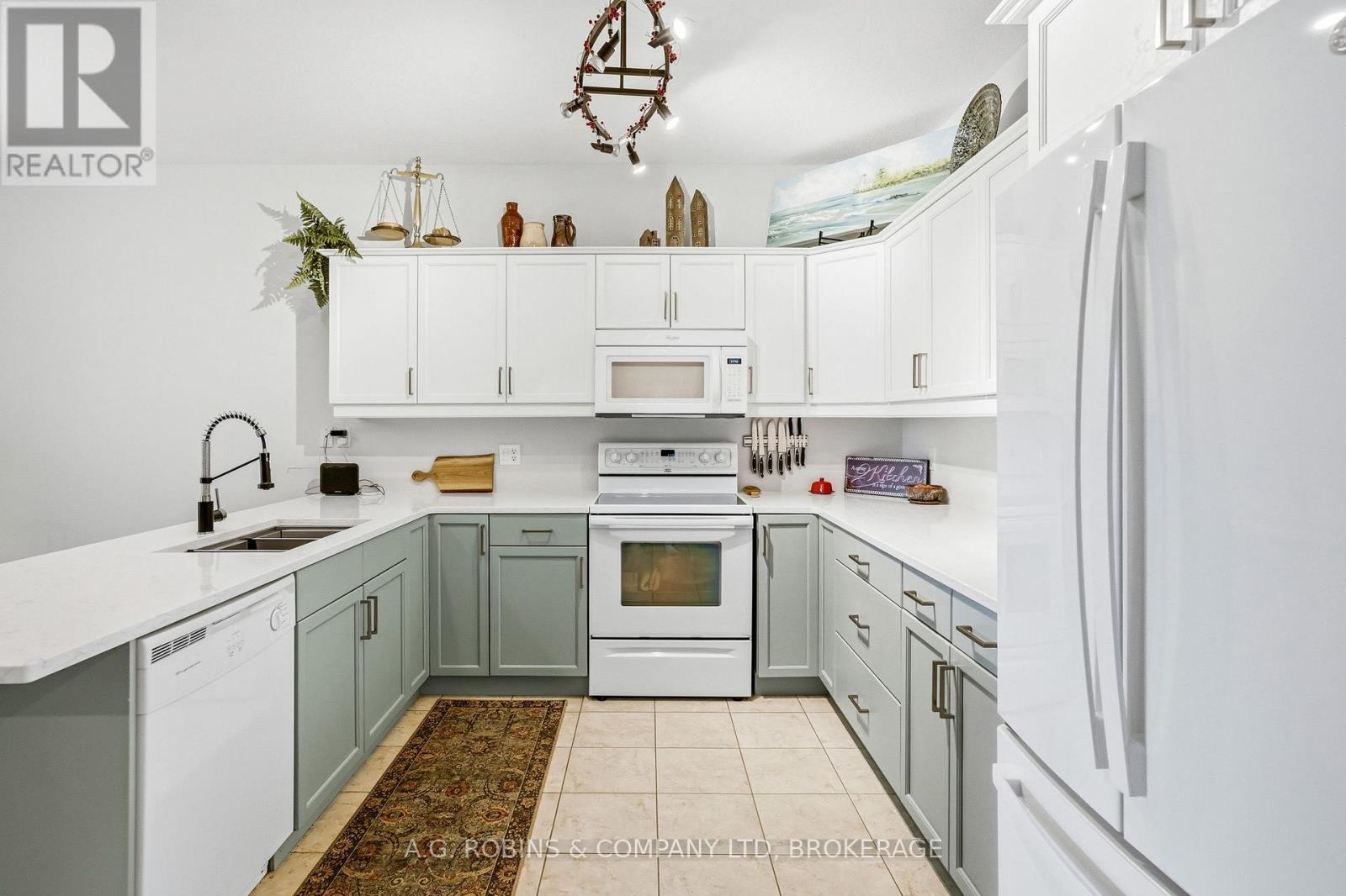 98 MAPLE STREET, Port Colborne (Sugarloaf) — photo 8