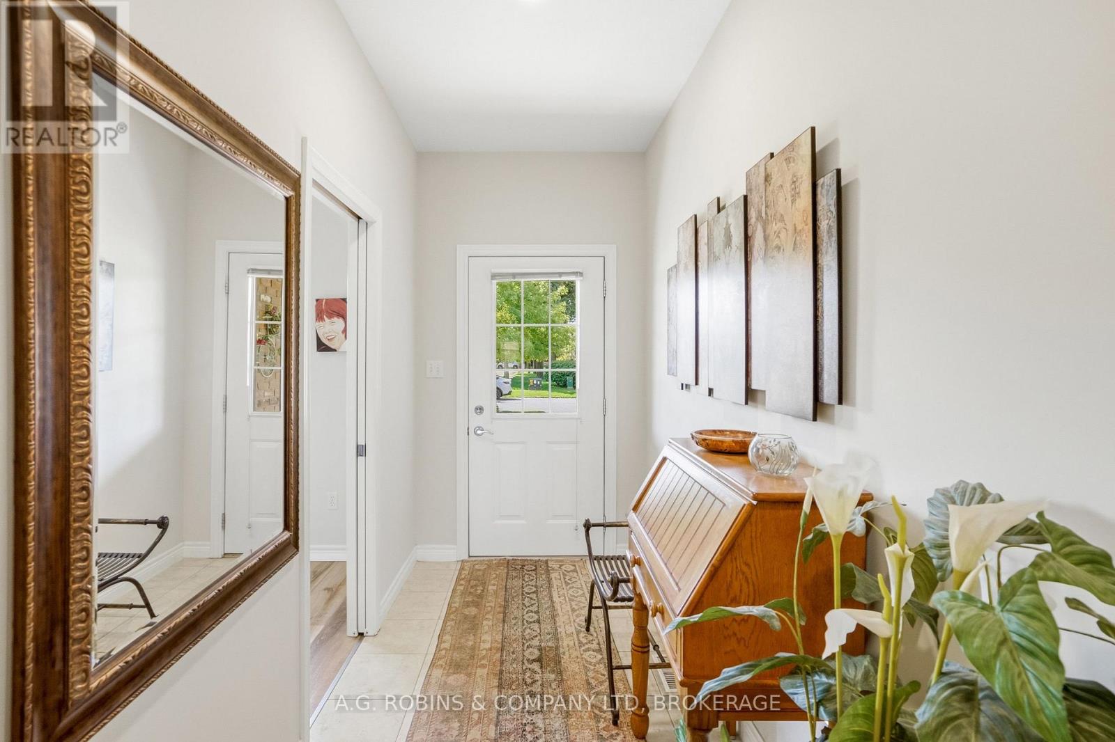 98 MAPLE STREET, Port Colborne (Sugarloaf) — photo 5