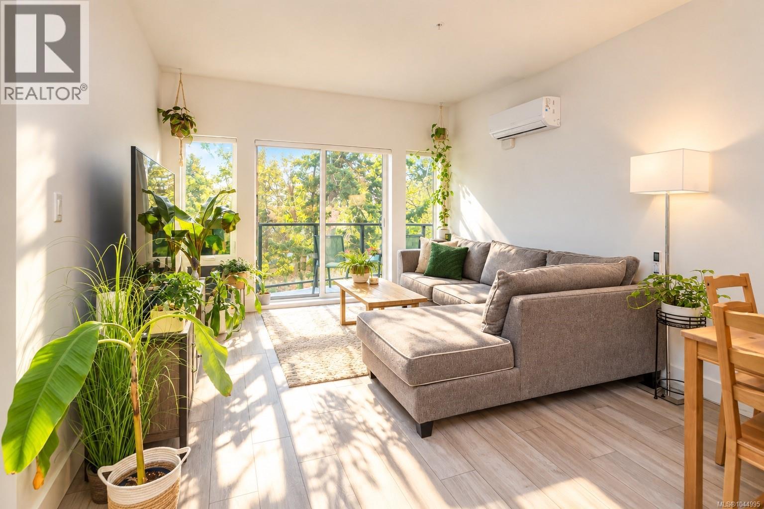 312 991 McKenzie Ave, Saanich — photo 7