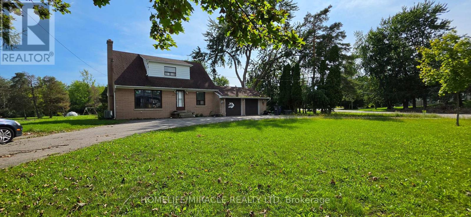 23 MARYSFIELD DRIVE - 10
