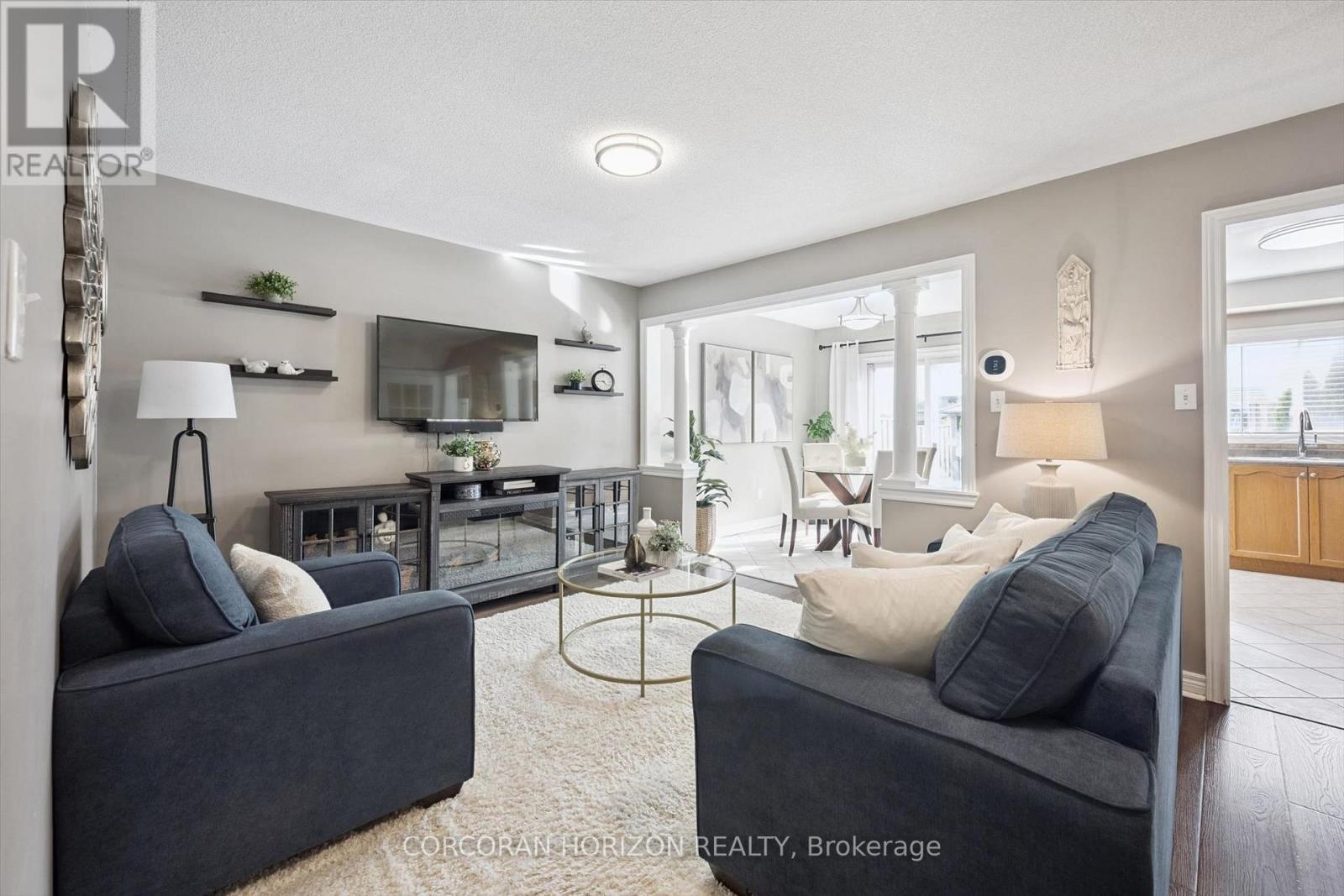 #4 2970 BERWICK DRIVE - 5