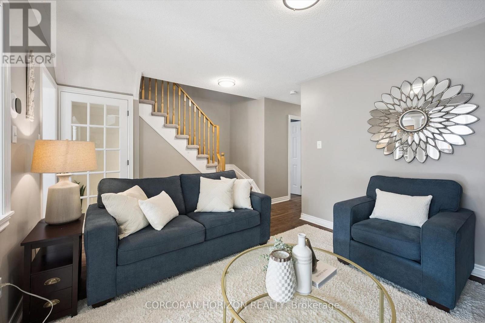 #4 2970 BERWICK DRIVE - 6