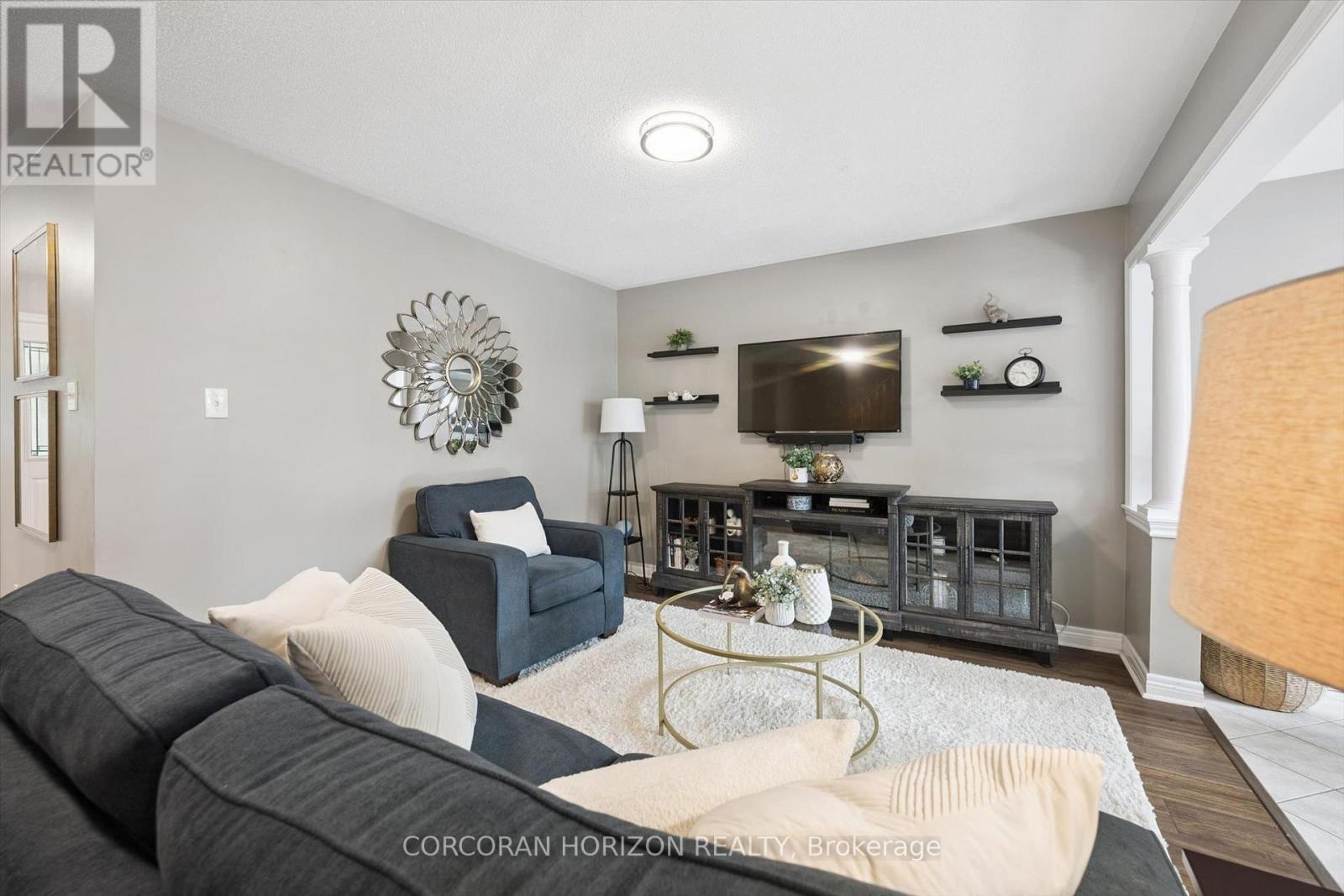 #4 2970 BERWICK DRIVE - 7