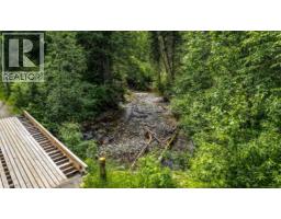 Richlands Road, Cherryville, BC V0E2G1 Photo 12