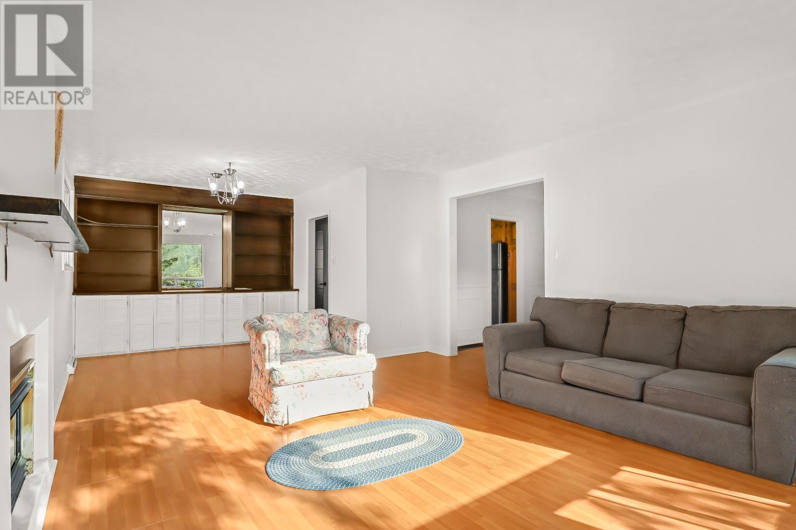 51 Fox Avenue, St John's — photo 9