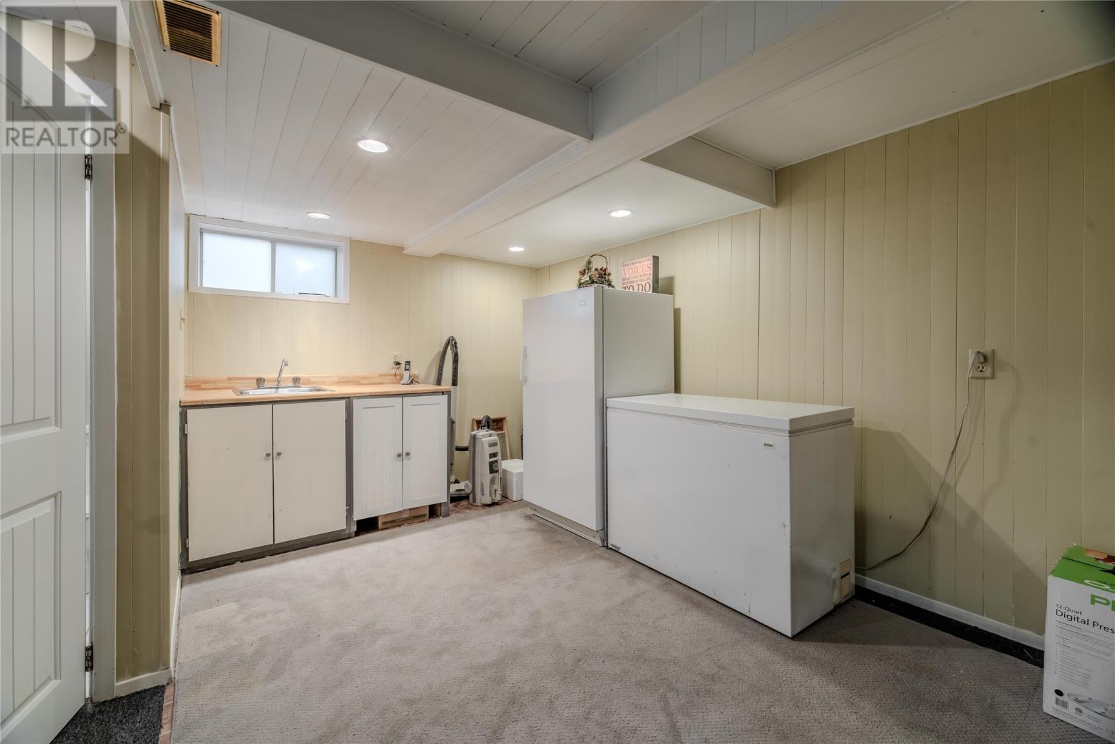36 St Andrews Avenue - 20