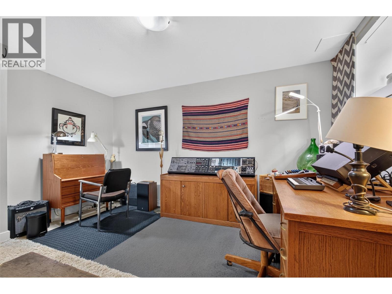 #103 641 WINNIPEG Street - 29
