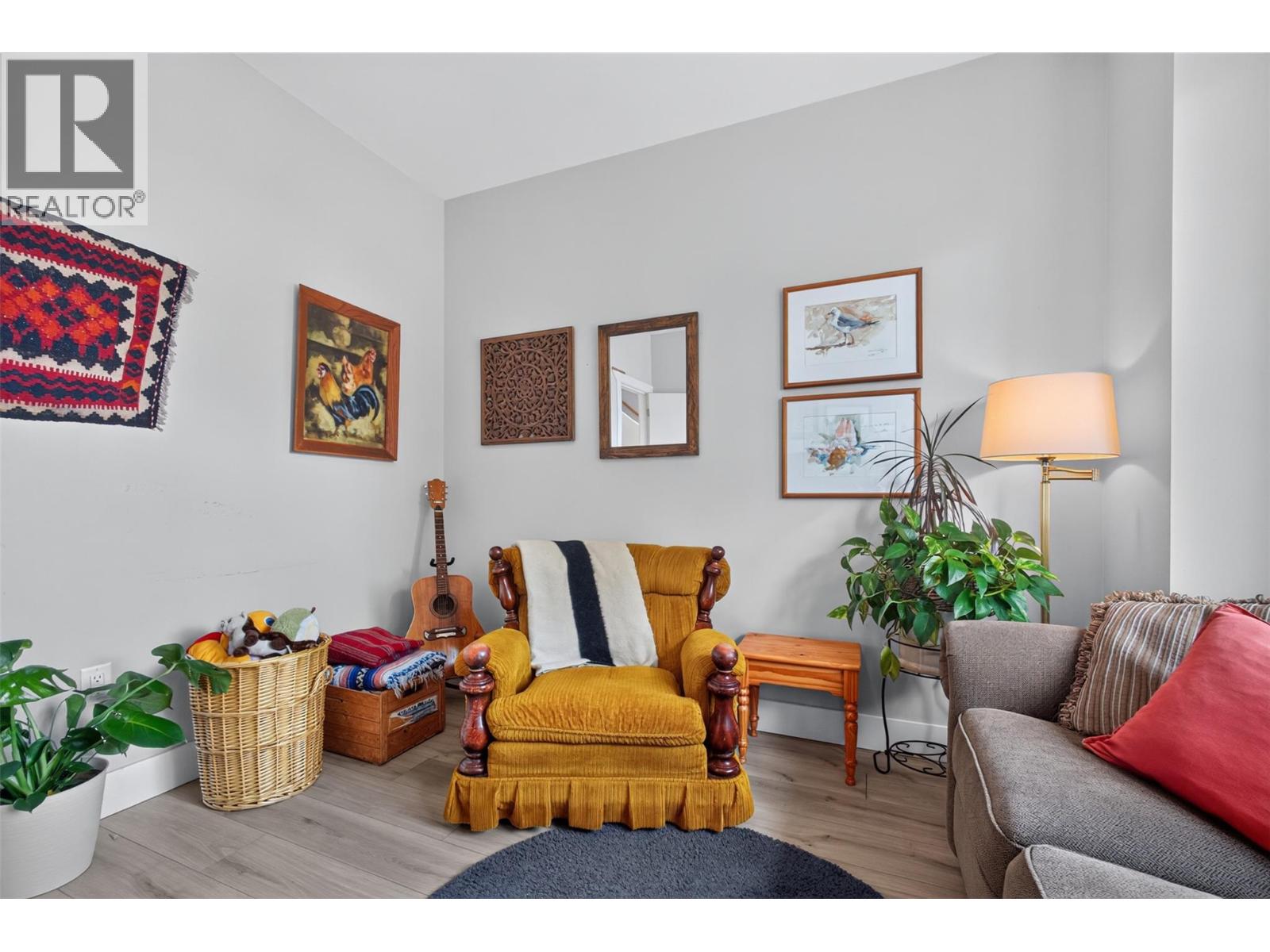 #103 641 WINNIPEG Street - 14