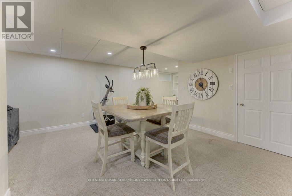 3 BLUE HERON COURT - Image 42