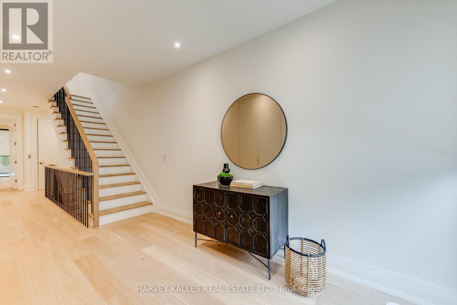 32 Evergreen Gardens, Toronto — photo 5
