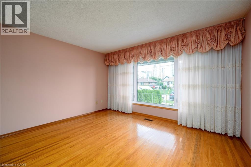 3478 PALGRAVE Road - 4