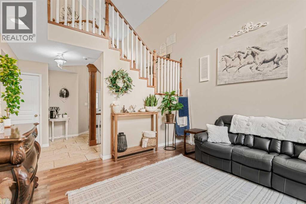 Listing photo – 5308 46 Avenue, Red Deer