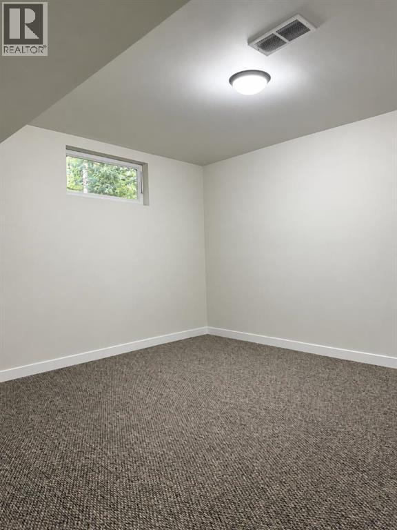10415 111 Avenue - 21